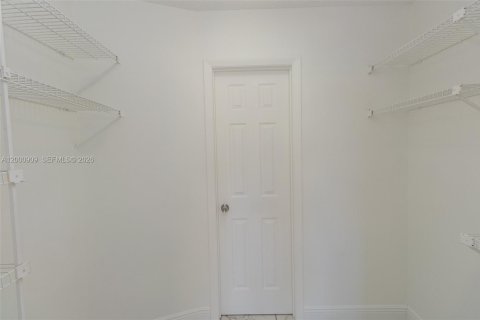 Снять в аренду кондоминиум в Хайалиа, Флорида 1 спальня, 72.65м2, № 2065097 - фото 15