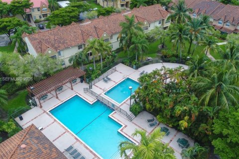 Снять в аренду кондоминиум в Хайалиа, Флорида 1 спальня, 72.65м2, № 2065097 - фото 29