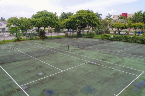 Снять в аренду кондоминиум в Хайалиа, Флорида 1 спальня, 72.65м2, № 2065097 - фото 28