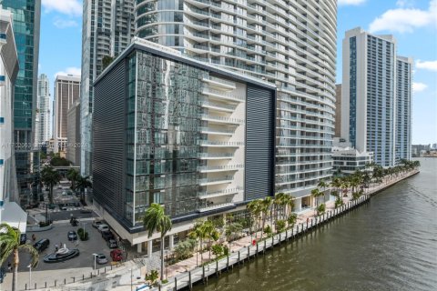 Copropriété à vendre à Miami, Floride: 3 chambres, 216.28 m2 № 1863225 - photo 25
