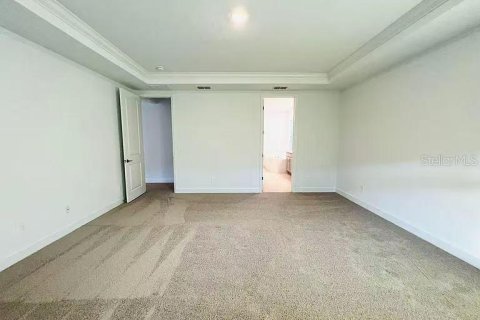 House in Apopka, Florida 5 bedrooms, 355.35 sq.m. № 1869256 - photo 22
