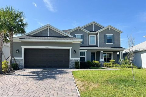 House in Apopka, Florida 5 bedrooms, 355.35 sq.m. № 1869256 - photo 1