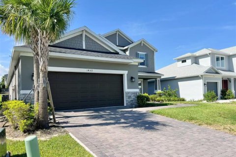 House in Apopka, Florida 5 bedrooms, 355.35 sq.m. № 1869256 - photo 2