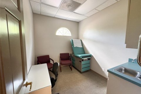 Immobilier commercial à louer à Venice, Floride: 99.03 m2 № 2388527 - photo 6