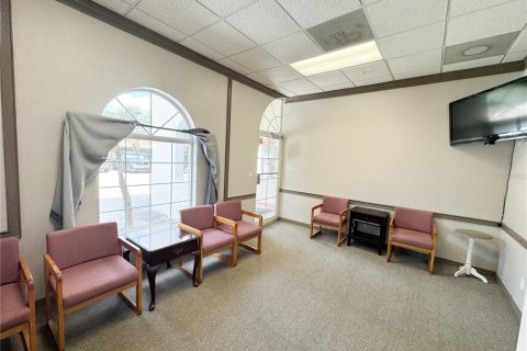 Immobilier commercial à louer à Venice, Floride: 99.03 m2 № 2388527 - photo 2