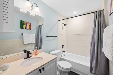 Condominio en alquiler en Saint Petersburg, Florida, 2 dormitorios, 102.19 m2 № 1820463 - foto 19