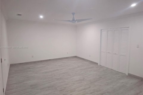 Villa ou maison à louer à Homestead, Floride: 1 chambre № 2024160 - photo 6