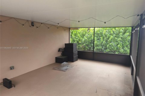 Villa ou maison à louer à Homestead, Floride: 1 chambre № 2024160 - photo 11