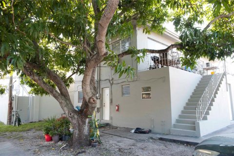Casa en alquiler en Hollywood, Florida, 2 dormitorios, 60.39 m2 № 1877877 - foto 20