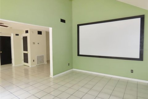 Villa ou maison à vendre à Pinellas Park, Floride: 3 chambres, 171.68 m2 № 1760324 - photo 10