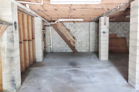 Villa ou maison à vendre à Pinellas Park, Floride: 3 chambres, 171.68 m2 № 1760324 - photo 3