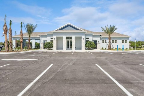 House in Ormond Beach, Florida 5 bedrooms, 241.64 sq.m. № 2394368 - photo 23