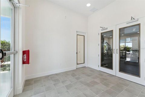 House in Ormond Beach, Florida 5 bedrooms, 241.64 sq.m. № 2394368 - photo 24