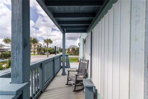 Duplex in New Smyrna Beach, Florida 5 bedrooms, 361.2 sq.m. № 1325143 - photo 22
