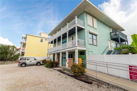 Duplex in New Smyrna Beach, Florida 5 bedrooms, 361.2 sq.m. № 1325143 - photo 17