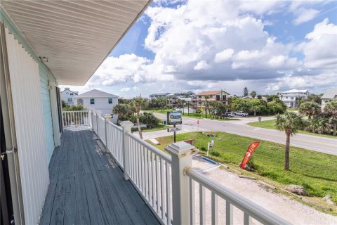 Duplex in New Smyrna Beach, Florida 5 bedrooms, 361.2 sq.m. № 1325143 - photo 28