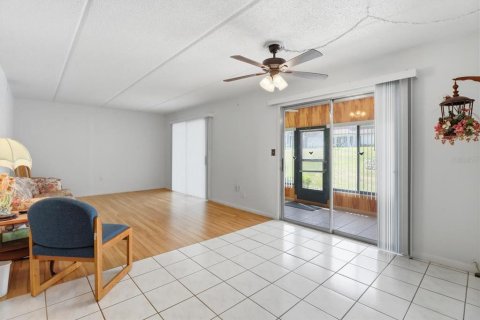 Condo in Inverness, Florida, 2 bedrooms № 2094406 - photo 12