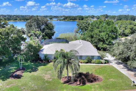 Villa ou maison à vendre à Winter Haven, Floride: 3 chambres, 195.75 m2 № 2428718 - photo 2
