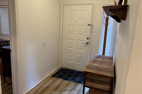 Condo in New Smyrna Beach, Florida, 2 bedrooms  № 1392738 - photo 3