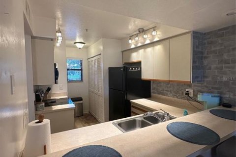 Condo in New Smyrna Beach, Florida, 2 bedrooms  № 1392738 - photo 13