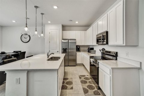 Touwnhouse à vendre à Davenport, Floride: 3 chambres, 150.69 m2 № 1825258 - photo 3
