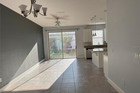 Adosado en alquiler en Orlando, Florida, 2 dormitorios, 125.05 m2 № 2107124 - foto 3
