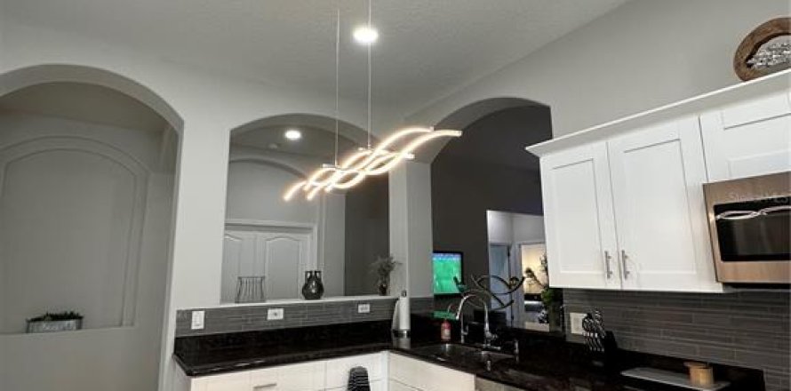 Villa ou maison à Wesley Chapel, Floride 4 chambres, 186.55 m2 № 2092206