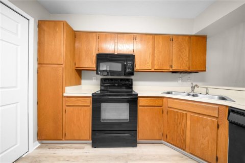 Condominio en venta en Ocala, Florida, 2 dormitorios, 87.79 m2 № 1839861 - foto 8