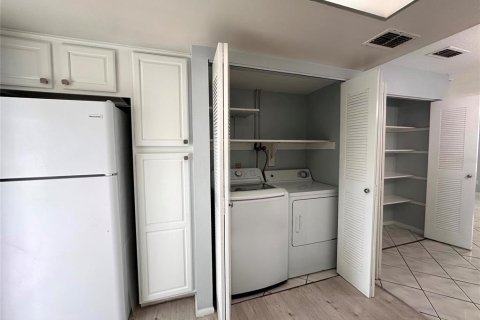 Touwnhouse à louer à Kissimmee, Floride: 2 chambres, 89.19 m2 № 2388915 - photo 16