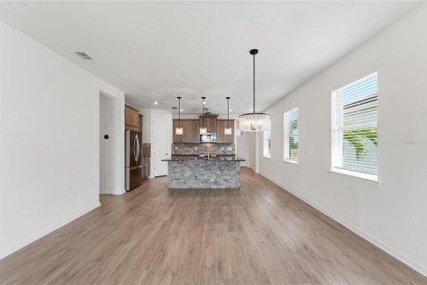House in Venice, Florida 3 bedrooms, 156.54 sq.m. № 2214504 - photo 22