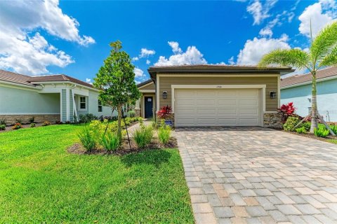 House in Venice, Florida 3 bedrooms, 156.54 sq.m. № 2214504 - photo 11