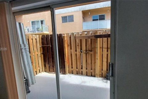 Copropriété à louer à Miami, Floride: 2 chambres, 83.61 m2 № 2056728 - photo 15