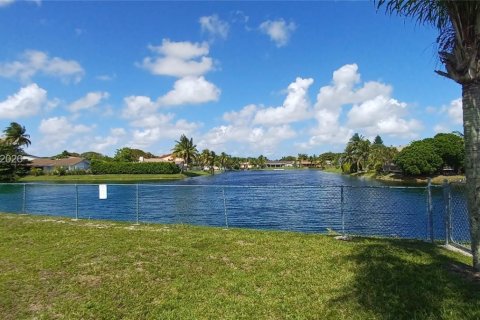 Copropriété à louer à Miami, Floride: 2 chambres, 83.61 m2 № 2056728 - photo 20