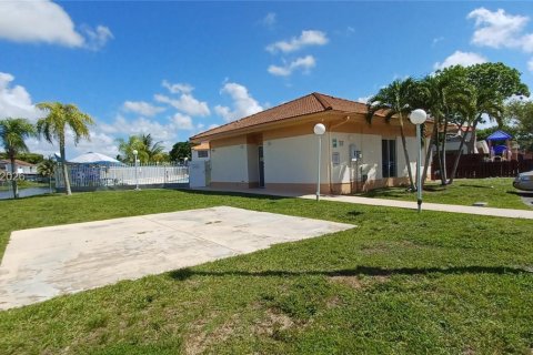 Copropriété à louer à Miami, Floride: 2 chambres, 83.61 m2 № 2056728 - photo 21