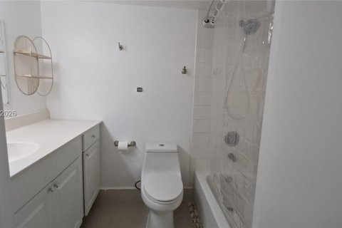 Copropriété à louer à Miami, Floride: 2 chambres, 83.61 m2 № 2056728 - photo 8