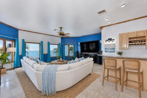 Villa ou maison à vendre à Apollo Beach, Floride: 5 chambres, 418.62 m2 № 2139626 - photo 16