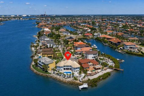 Villa ou maison à vendre à Apollo Beach, Floride: 5 chambres, 418.62 m2 № 2139626 - photo 4