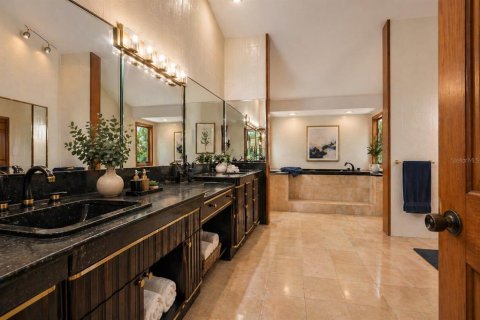 Villa ou maison à vendre à Apollo Beach, Floride: 5 chambres, 418.62 m2 № 2139626 - photo 30