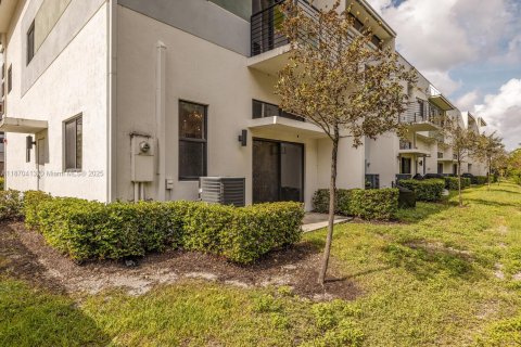 Adosado en venta en Plantation, Florida, 3 dormitorios, 155.33 m2 № 1926672 - foto 12