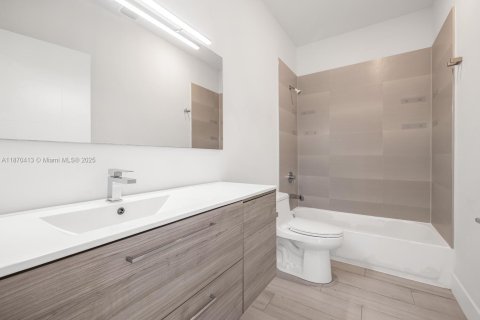 Adosado en venta en Plantation, Florida, 3 dormitorios, 155.33 m2 № 1926672 - foto 15