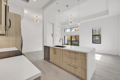Adosado en venta en Plantation, Florida, 3 dormitorios, 155.33 m2 № 1926672 - foto 9