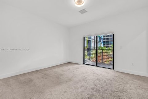Adosado en venta en Plantation, Florida, 3 dormitorios, 155.33 m2 № 1926672 - foto 22