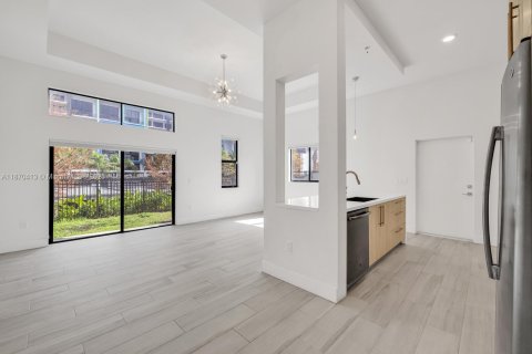 Adosado en venta en Plantation, Florida, 3 dormitorios, 155.33 m2 № 1926672 - foto 6