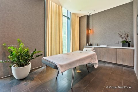 Copropriété à louer à Miami, Floride: 3 chambres, 103.12 m2 № 1941689 - photo 16