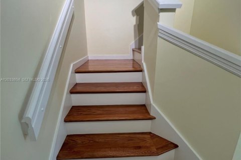 Touwnhouse à louer à Cutler Bay, Floride: 2 chambres, 99.22 m2 № 2182213 - photo 15