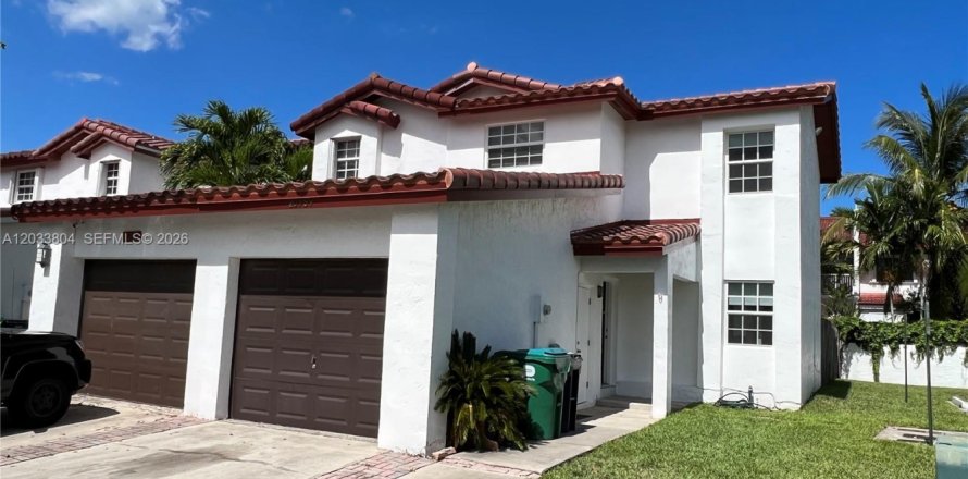 Touwnhouse à Cutler Bay, Floride 2 chambres, 99.22 m2 № 2182213