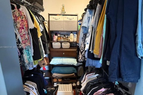 Снять в аренду кондоминиум в Майами, Флорида 2 спальни, 98.48м2, № 2026900 - фото 9