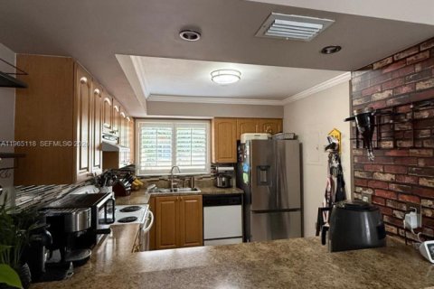 Снять в аренду кондоминиум в Майами, Флорида 2 спальни, 98.48м2, № 2026900 - фото 18