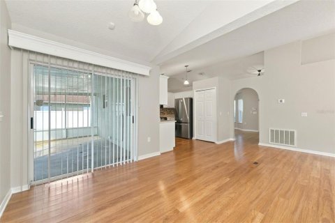 Villa ou maison à vendre à Ocoee, Floride: 4 chambres, 160.54 m2 № 2416472 - photo 13