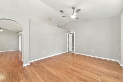 Villa ou maison à vendre à Ocoee, Floride: 4 chambres, 160.54 m2 № 2416472 - photo 5